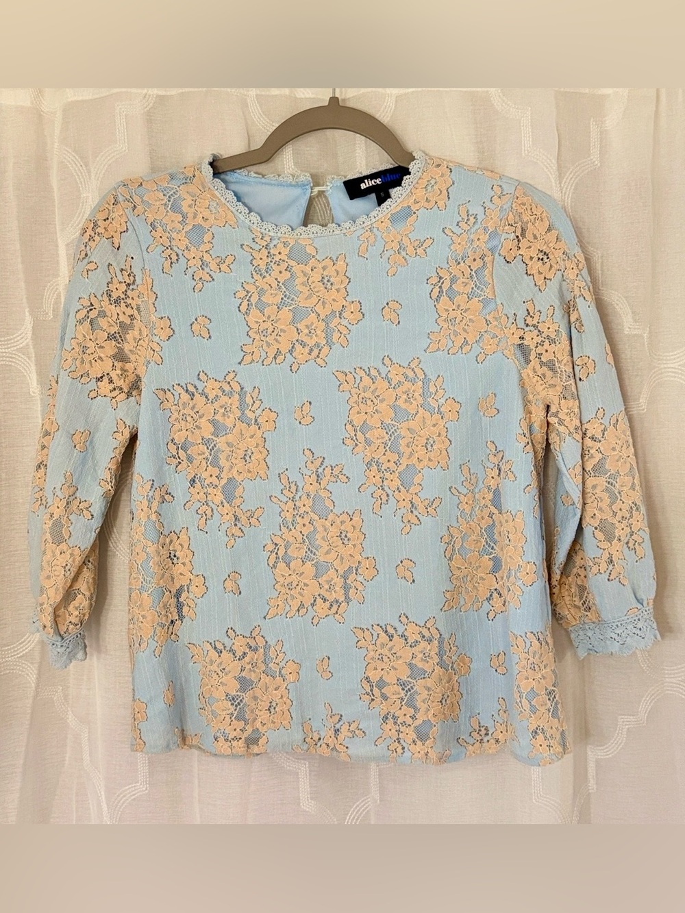 Alice Blue Blue Peach Overlay Floral Lace Blouse 3/4 Sleeve Size S